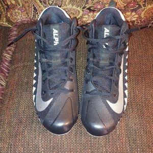 Nike Alpha Menace Football cleats